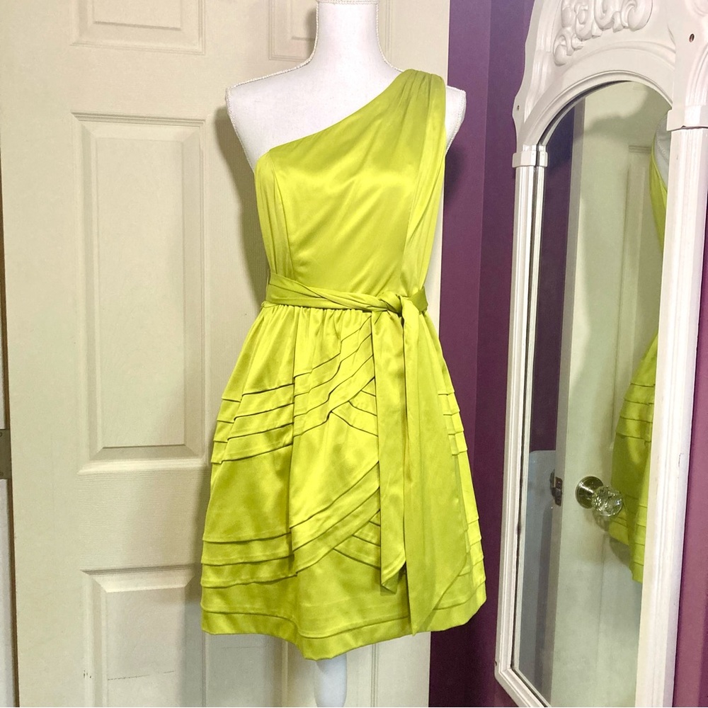 Jessica Simpson One-shoulder Cocktail Dress